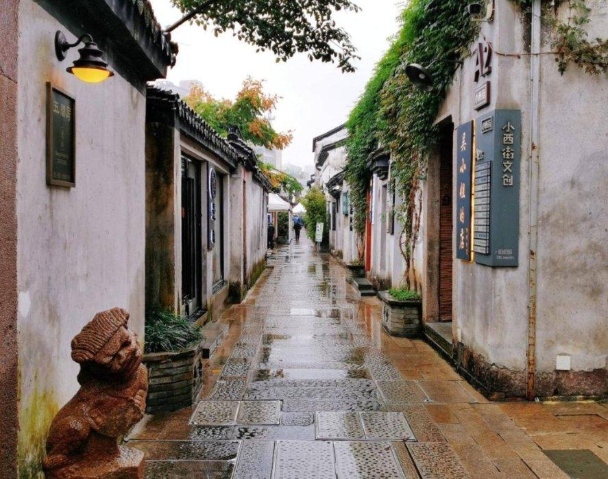 一个长方形的长是16厘米,宽是六厘米,如果长和宽都增加五厘米,现在周长是多少厘米?周长增加了多少厘蜗牛问答-解决你所有疑问